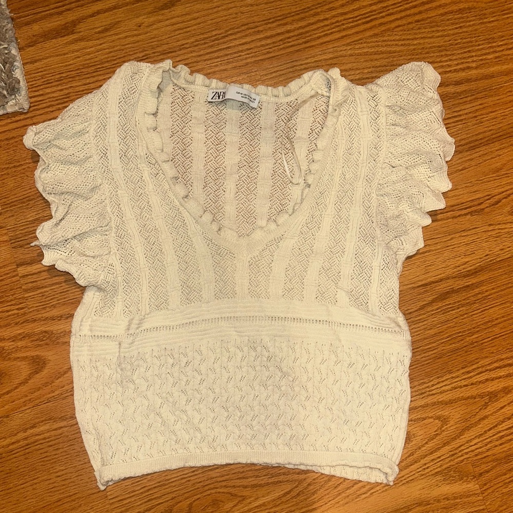 Zara Cream Knit Ruffle Sleeve Top
